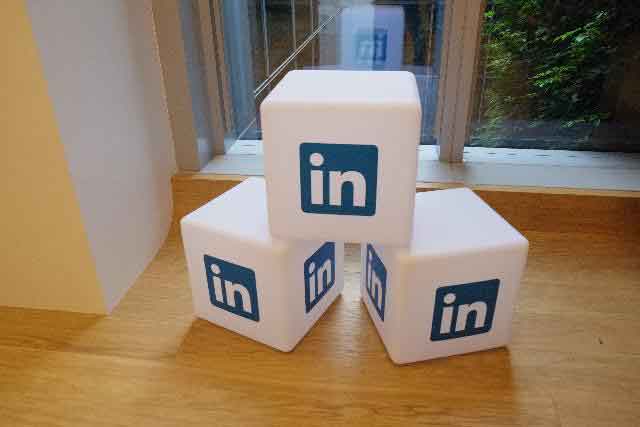 linkedin lightbox